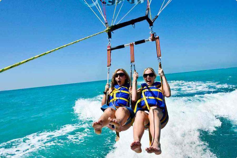 Hurgada: Hotel Pickup ile Parasailing Macerası