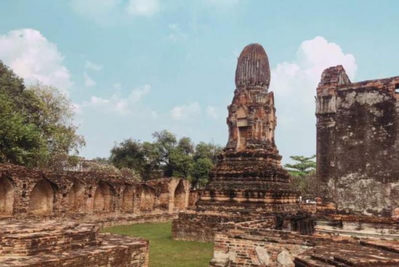 Bangkok: Maymun Şehri Lopburi'ye Özel Araç Kiralama