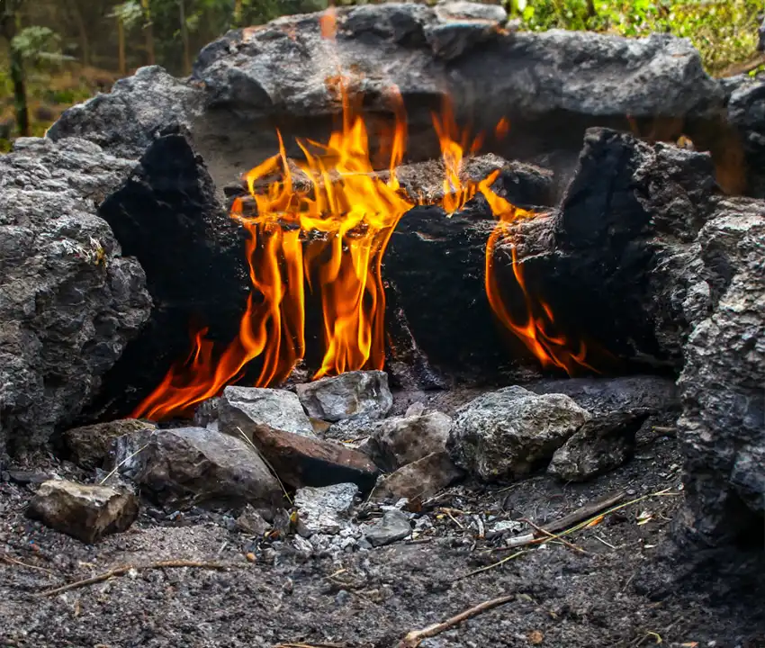 Fiery Mountain Yanartash Kemer